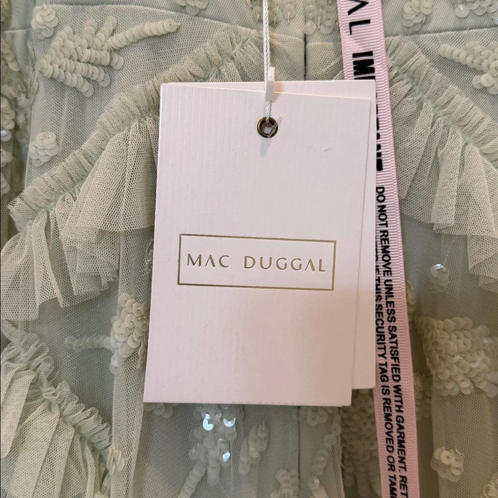 Mac Duggal 9162 Green Sequined Scallop Ruffle Tiered V-Neck Gown Size 16 NWT